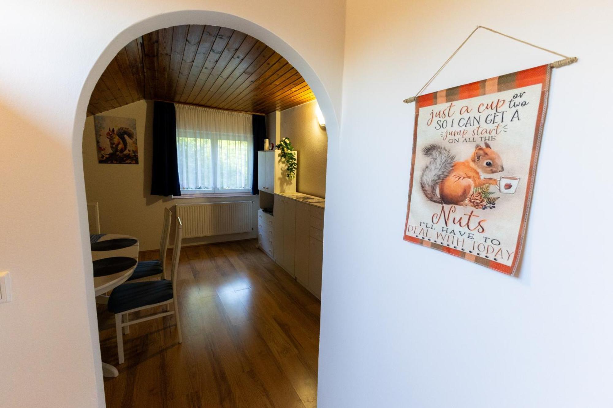 Kismokus Apartman Eger Exterior photo